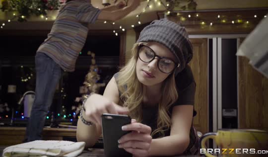 Оргазмы прекрасной Лены Пауль в новогоднюю ночь Оргазмы прекрасной Лены Пауль в новогоднюю ночь